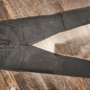 Women's Skinny Jeans in Black
